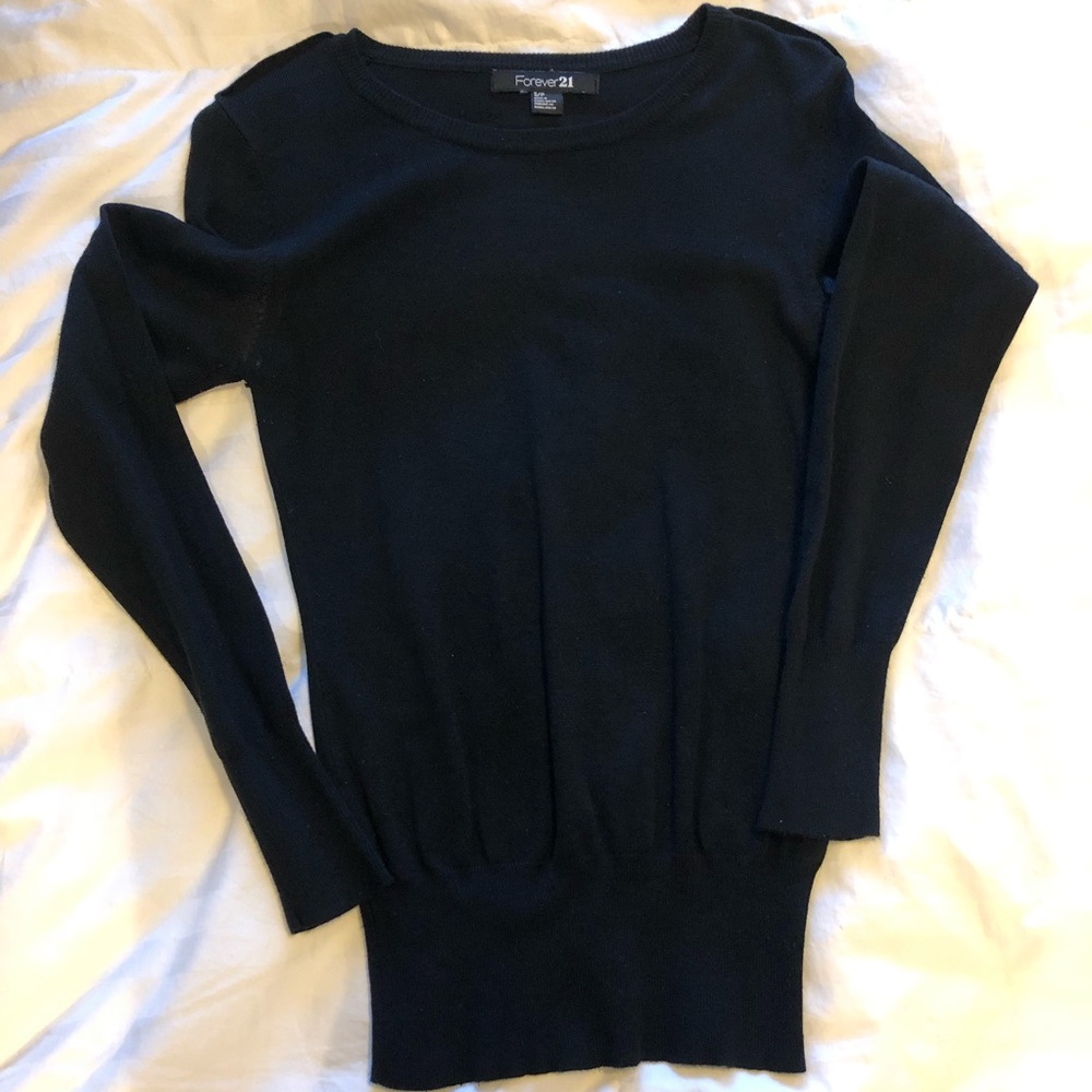Black Forever 21 sweater